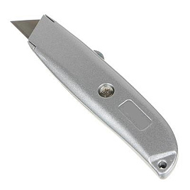 Нож 18 мм трапециевидное лезвие, углеродистая сталь
